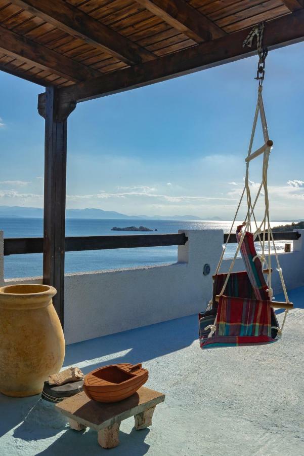 فيلا Saronic Seafront سالاميس المظهر الخارجي الصورة
